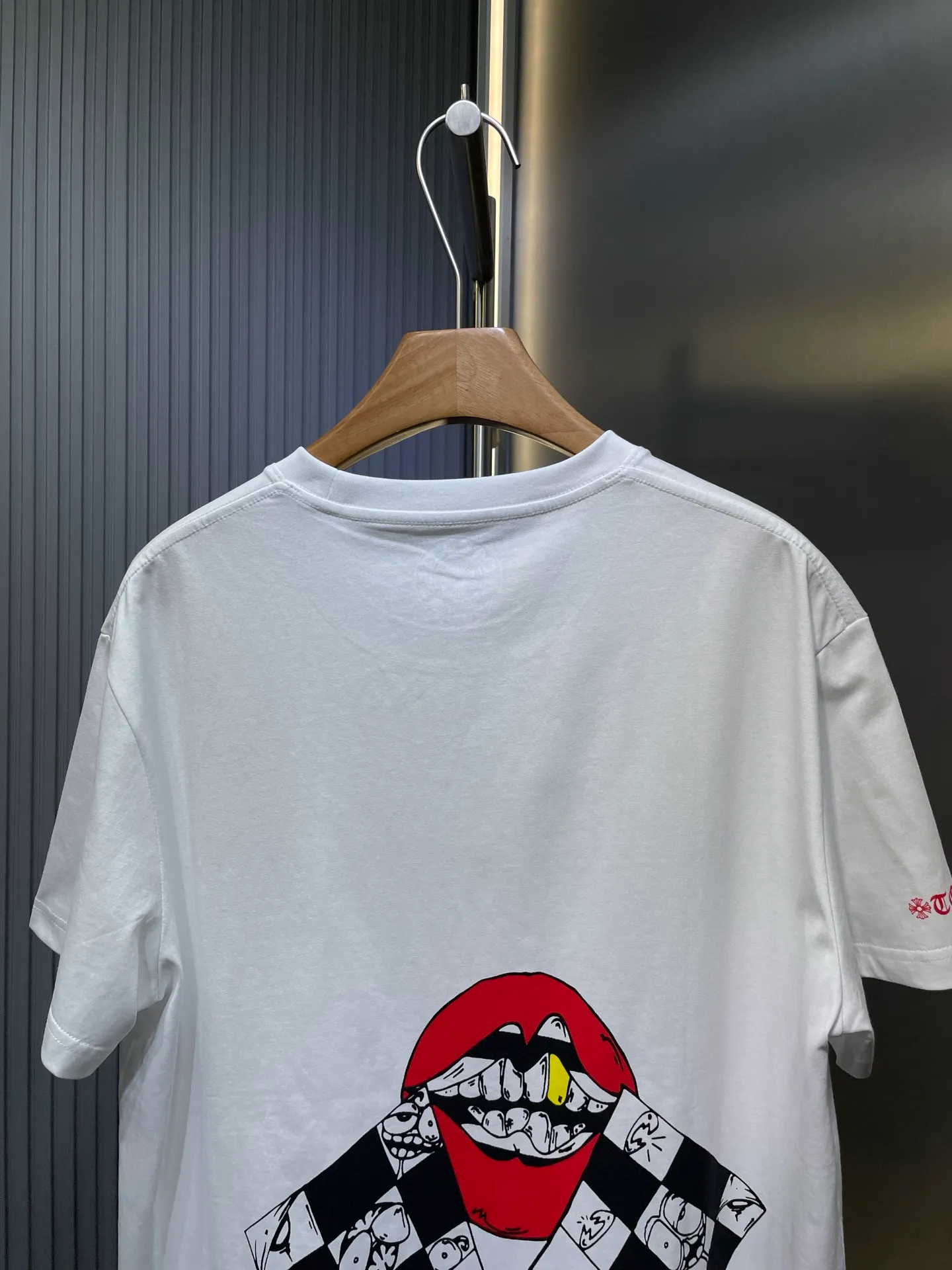 🅿️300 Come Heart*🌟【Top original order】Cro Heart 25Ss new red lips flag short-sleeved T-shirt. The fabric is made of 26 weave 260g cotton. The version is enlarged according to customer needs. The printing uses water slurry printing. Special imported slurry. Customized supporting accessories. Size: SML
